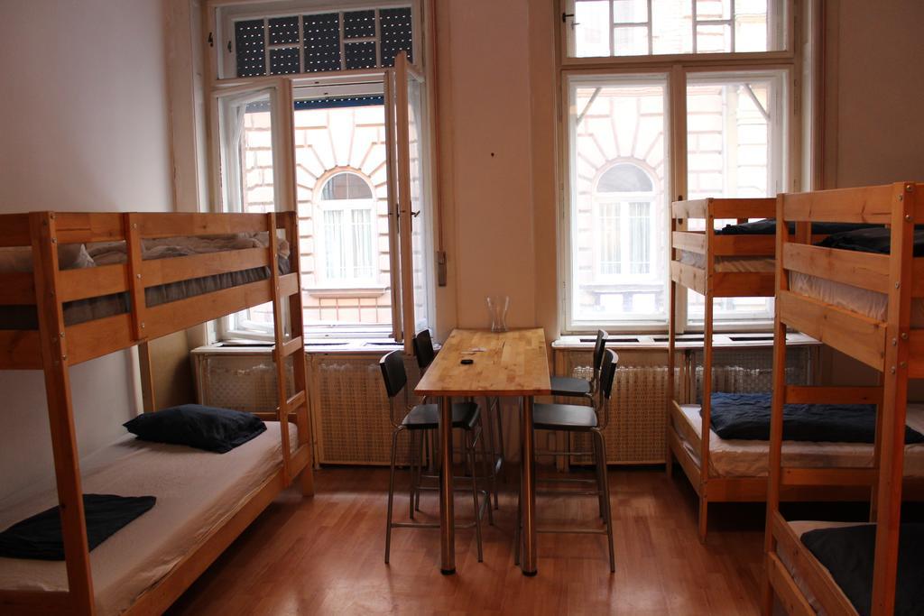 Ciao Budapest Hostel ภายนอก รูปภาพ